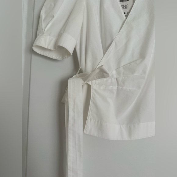 Zara Classic White Wrap Blouse - Picture 5 of 9